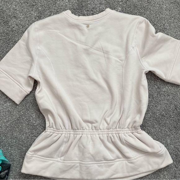 Lululemon softstreme top - Picture 3 of 5